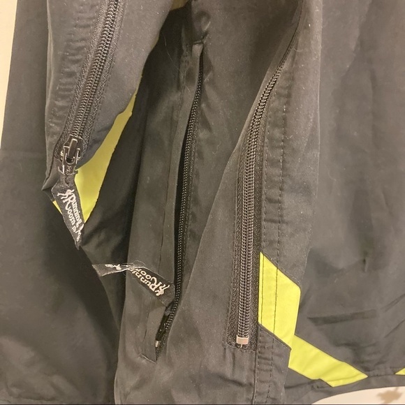 THE RUNNING  ROOM Sz S Reflective Band High Low Hem Light Jacket Unisex - Picture 6 of 7